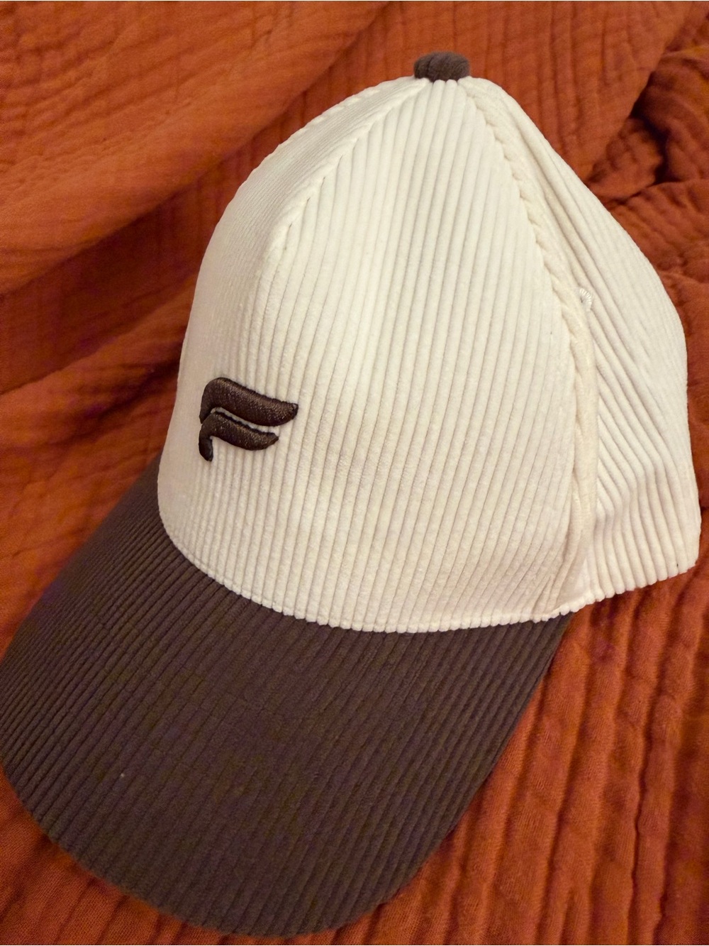 fabletics hat - Picture 6 of 6